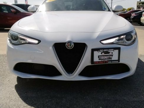 Used 2017 Alfa Romeo Giulia AWD w/ Cold Weather Package image 6