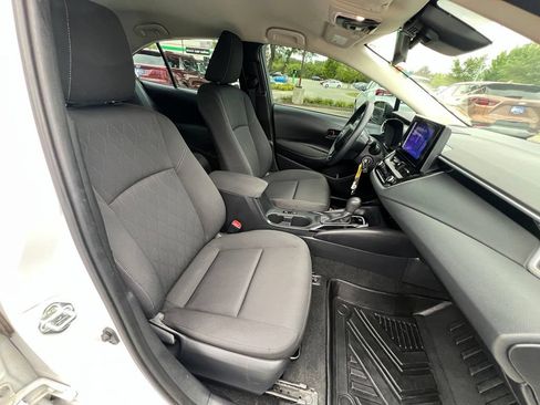Used 2023 Toyota Corolla LE FWD image 27