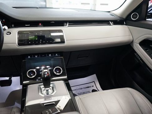 Used 2020 Land Rover Range Rover Evoque SE image 14