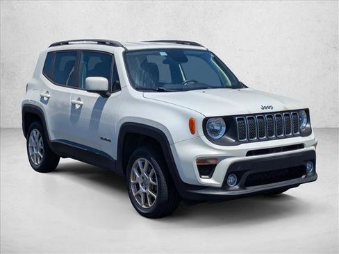 Used 2019 Jeep Renegade Latitude AWD/4WD image 3