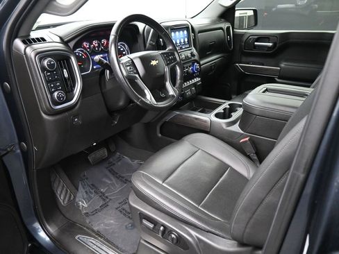 Used 2022 Chevrolet Silverado 1500 LTZ image 2