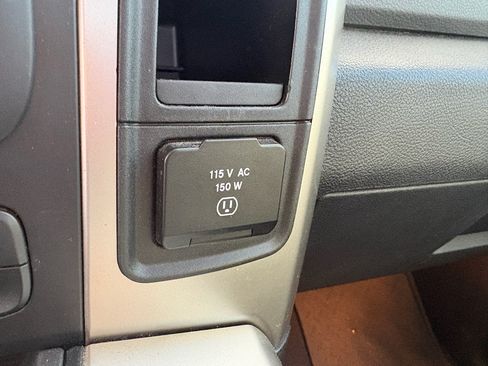 Used 2015 RAM 1500 Outdoorsman RWD image 21