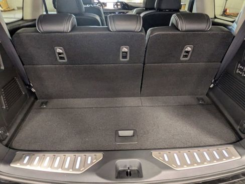 New 2025 INFINITI QX80 Luxe w/ Exterior Package image 38