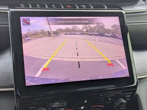 Used 2022 Jeep Grand Cherokee Limited image 12