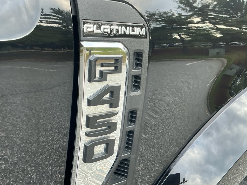 Used 2024 Ford F450 Platinum w/ FX4 Off-Road Package AWD/4WD image 19