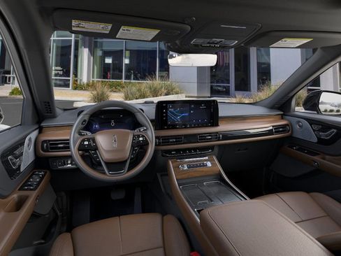 New 2026 Lincoln Aviator Reserve image 9