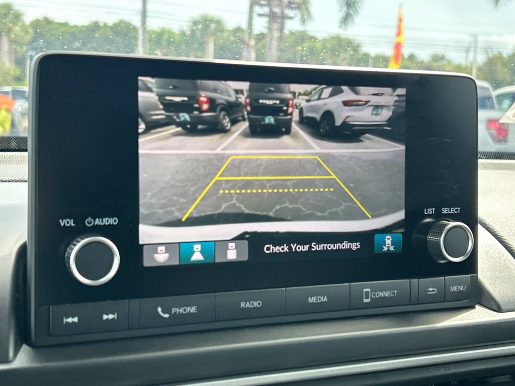 Used 2025 Honda Pilot Sport image 33