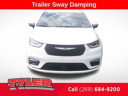 New 2026 Chrysler Pacifica Pinnacle w/ Trailer Tow Group
