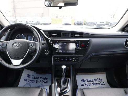 Used 2018 Toyota Corolla XSE image 14