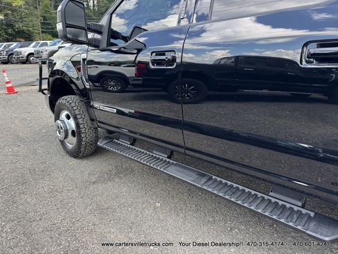 Used 2018 Ford F350 Lariat w/ Lariat Value Package AWD/4WD image 13