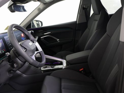 New 2025 Audi Q5 Premium Plus image 18