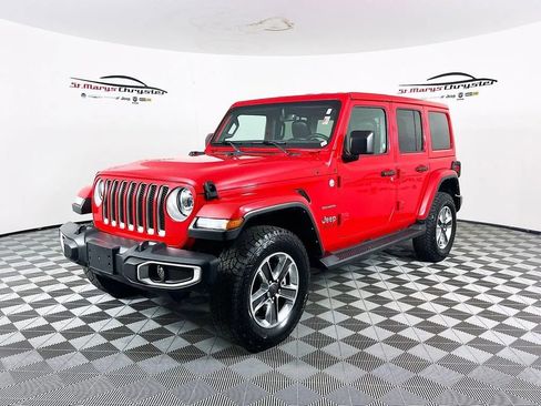 Used 2021 Jeep Wrangler Unlimited Sahara w/ Uconnect 4C Nav & Sound Group AWD/4WD image 4