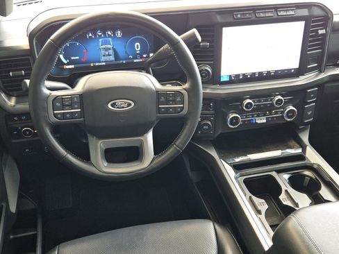 Used 2023 Ford F250 Lariat w/ Lariat Ultimate Package AWD/4WD image 21