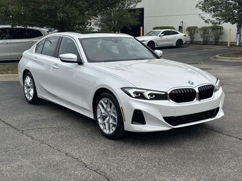 Used 2025 BMW 330i xDrive Sedan AWD/4WD image 3