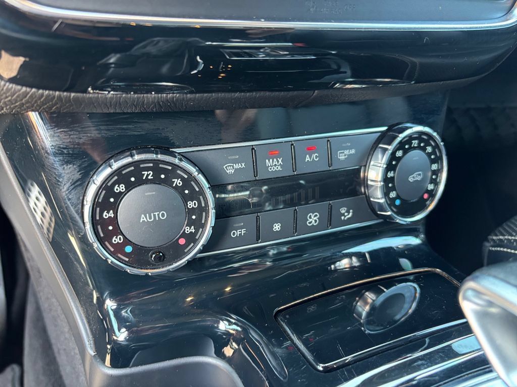Used 2013 Mercedes-Benz G 63 AMG 4MATIC image 31