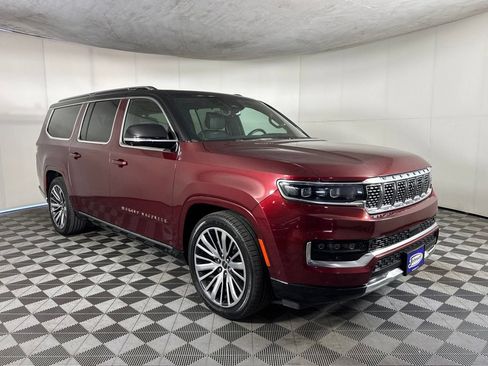 Certified 2024 Jeep Grand Wagoneer L Series III AWD/4WD image 3