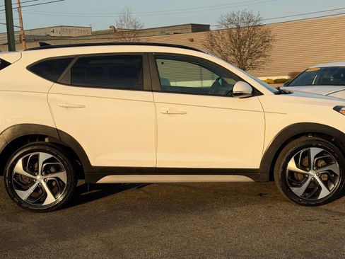 Used 2018 Hyundai Tucson Value w/ Cargo Package image 6