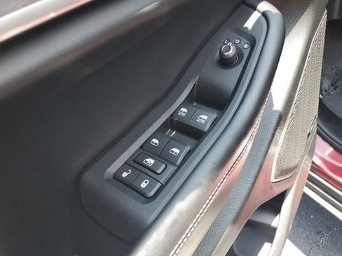 Used 2022 Jeep Grand Cherokee Limited AWD/4WD image 18