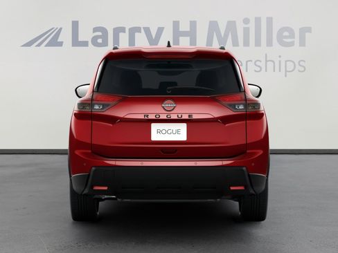 New 2026 Nissan Rogue Dark Armor FWD image 6