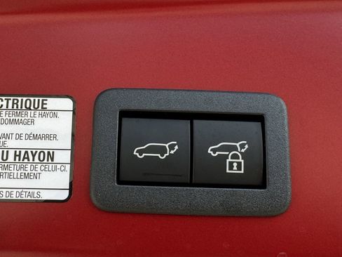Used 2024 Toyota Corolla Cross XLE w/ Convenience Package FWD image 31