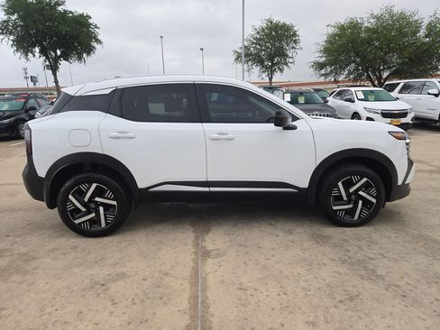 Certified 2026 Nissan Kicks SV image 2