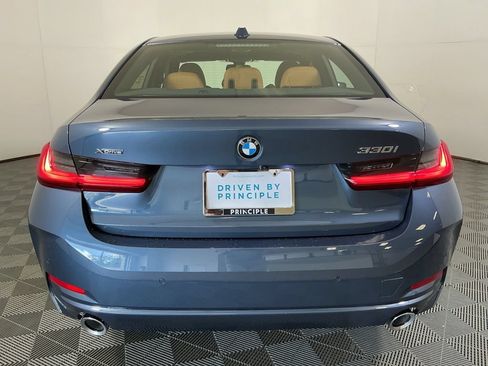 New 2026 BMW 330i xDrive Sedan w/ Convenience Package AWD/4WD image 9