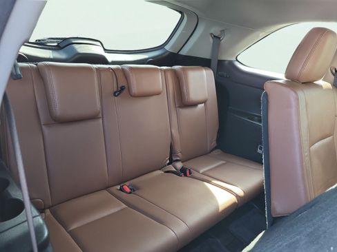 Used 2017 Toyota Highlander Limited AWD/4WD image 17