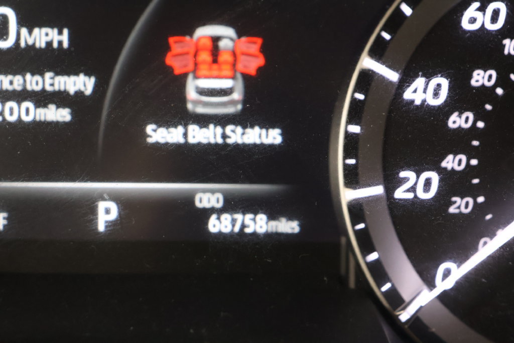 Used 2021 Toyota Highlander XLE AWD/4WD image 12