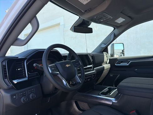 New 2026 Chevrolet Silverado 3500 LTZ image 12