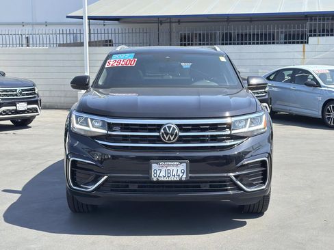 Certified 2022 Volkswagen Atlas Cross Sport SEL R-Line AWD/4WD image 2