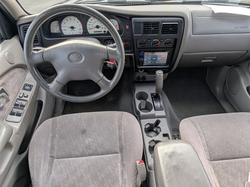 Used 2004 Toyota Tacoma PreRunner image 15