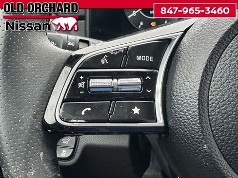 Used 2025 Kia Seltos SX AWD/4WD image 19