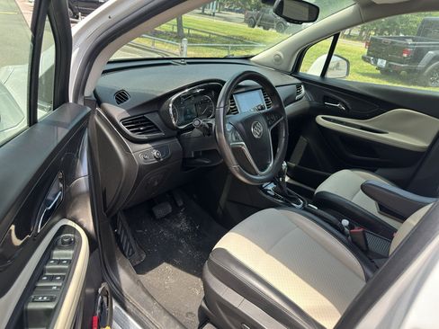 Used 2017 Buick Encore Preferred FWD image 17