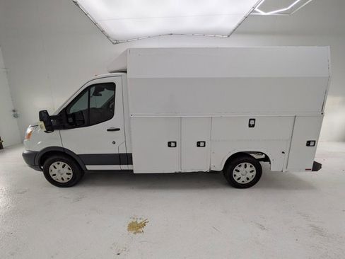 Used 2018 Ford Transit 350 138 w/ Interior Upgrade Package image 9