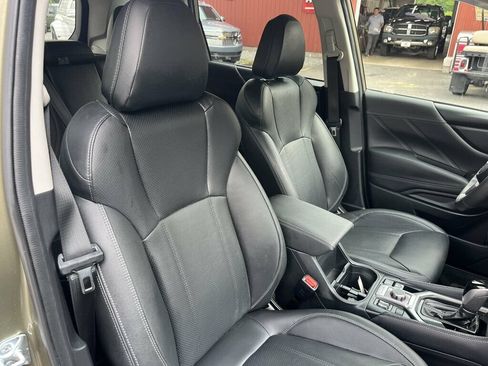 Used 2024 Subaru Forester Touring AWD/4WD image 37