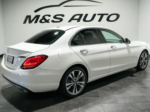 Used 2019 Mercedes-Benz C 300 Sedan image 4