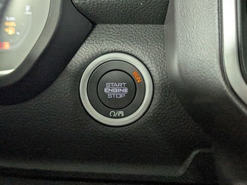 New 2026 RAM 1500 4x4 Crew Cab image 21