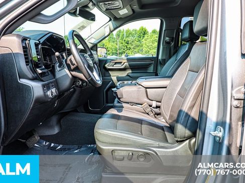 Used 2025 GMC Sierra 1500 SLT RWD image 18
