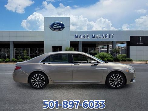 Used 2020 Lincoln Continental w/ Premium Package FWD image 6