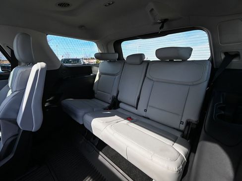 New 2026 Ford Expedition Platinum w/ Driver's Package image 19