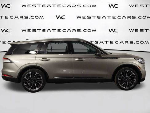 Used 2023 Lincoln Aviator Reserve w/ Equipment Group 201A AWD/4WD image 44
