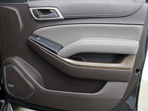 Used 2018 GMC Yukon Denali image 26