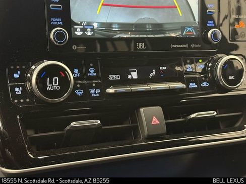 Used 2022 Toyota Highlander Limited image 21