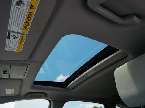 Used 2019 Honda CR-V EX image 32