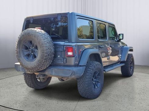 Used 2018 Jeep Wrangler Unlimited Sport S AWD/4WD image 3