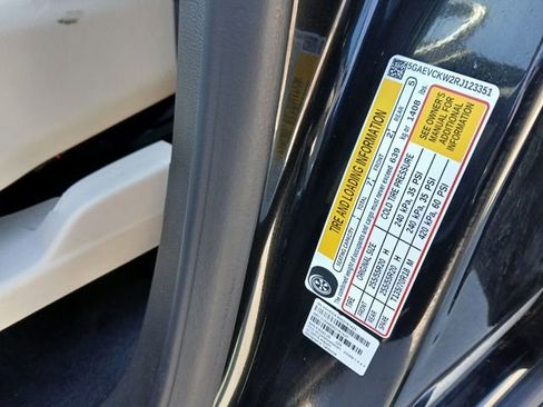 Used 2024 Buick Enclave Avenir w/ Avenir Technology Package image 39