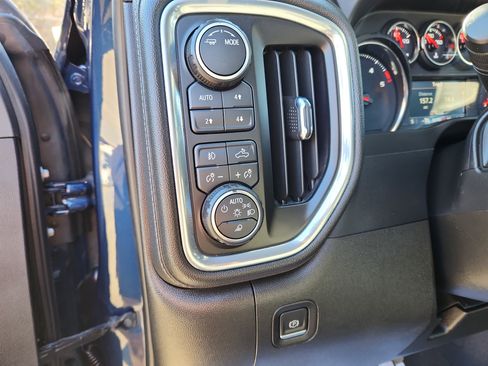 Used 2023 Chevrolet Silverado 2500 LTZ w/ LTZ Plus Package image 30