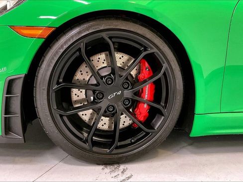 Used 2022 Porsche 718 Cayman GT4 image 17