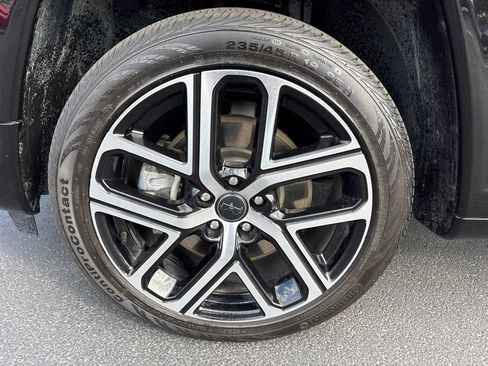 Used 2025 Jeep Compass Limited w/ Elite Group AWD/4WD image 9