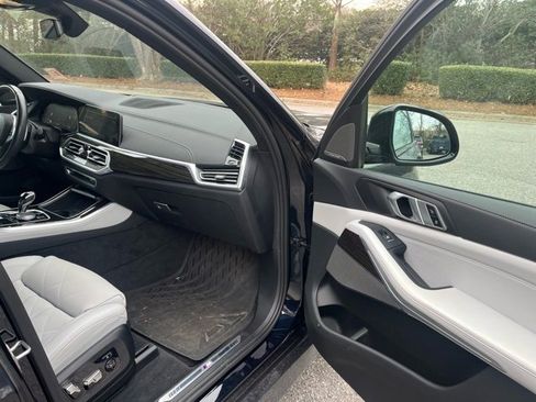 Used 2023 BMW X5 xDrive40i w/ M Sport Package image 10